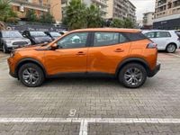 Usata Peugeot e-2008 Active 100 kW (136 CV) 2022 Arancione SUV
