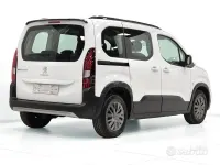 Usata Peugeot e-Rifter Allure 61 kW (84 CV) 2024 Bianco Monovolume