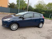 Usata Ford Fiesta 95 CV (69 kW) 2016 Blu Berlina