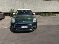 Usata Mini Cooper D 116 CV (85 kW) 2018 Verde Utilitaria