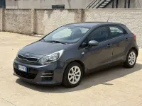 Usata Kia Rio 75 CV (55 kW) 2016 Grigio antracite metallizzato Utilitaria