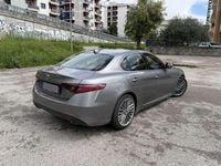 Usata Alfa Romeo Giulia Super 179 CV (131 kW) 2017 Grigio Berlina