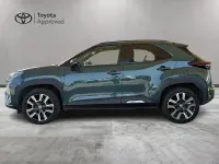 Usata Toyota Yaris Cross Lounge 130 CV (95 kW) 2025 Verde SUV