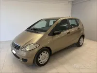Usata Mercedes A180 Elegance 109 CV (80 kW) 2008 Giallo Berlina
