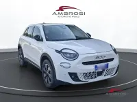 Usata Fiat 600 Pop 145 CV (106 kW) 2025 Bianco SUV