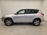 Usata Toyota RAV4 Luxury 177 CV (130 kW) 2006 Argento SUV