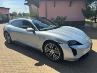 Usata Porsche Taycan Sport Turismo Performance Package 119 kW (163 CV) 2023 Argento Station wagon