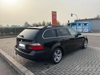 Usata BMW 525 177 CV (130 kW) 2005 Nero Station wagon