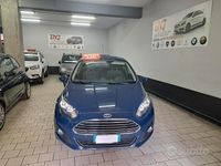 Usata Ford Fiesta 97 CV (71 kW) 2014 Blu Utilitaria