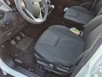 Usata Mahindra KUV100 83 CV (61 kW) 2021 Bianco SUV