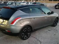 Usata Lancia Delta Gold 120 CV (88 kW) 2011 Grigio Utilitaria