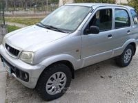 Usata Daihatsu Terios 86 CV (63 kW) 2002 Argento SUV