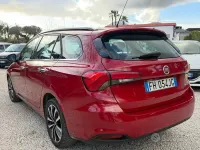 Usata Fiat Tipo Lounge 120 CV (88 kW) 2017 Rosso Station wagon