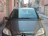 Usata Mercedes 180 Elegance 109 CV (80 kW) 2008 Marrone Berlina
