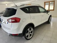 Usata Ford Kuga Titanium 163 CV (119 kW) 2012 Bianco SUV