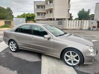 Usata Mercedes C220 Avantgarde 149 CV (109 kW) 2007 Marrone Berlina