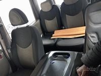 Begagnad Fiat Multipla 103 HK (75 kW) 2010 Grå Minibuss