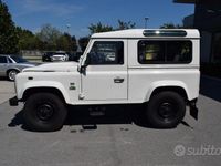 Usata Land Rover Defender S 122 CV (89 kW) 2008 Bianco SUV