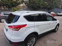 Usata Ford Kuga Titanium 140 CV (102 kW) 2014 Bianco SUV