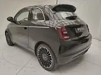 Usata Fiat 500e La Prima 86 kW (118 CV) 2021 Nero Utilitaria