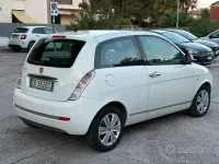 Usata Lancia Ypsilon 60 CV (44 kW) 2010 Bianco Utilitaria