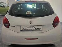 Usata Peugeot 208 Allure 75 CV (55 kW) 2017 Bianco Utilitaria
