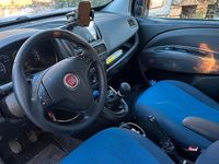 Usata Fiat Doblò 105 CV (77 kW) 2012 Blu Monovolume
