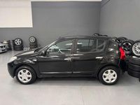 Usata Dacia Sandero Lauréate 75 CV (55 kW) 2010 Nero Berlina