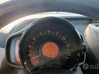 Usata Toyota Aygo X-play 69 CV (50 kW) 2017 Rosso Utilitaria