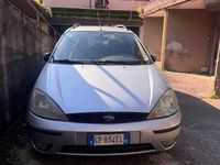 Usata Ford Focus 100 CV (73 kW) 2004 Grigio Station wagon