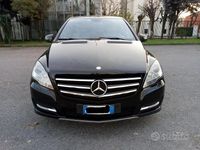 Usata Mercedes R350 265 CV (194 kW) 2011 Nero Station wagon