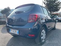 Usata Dacia Sandero Comfort 90 CV (66 kW) 2018 Blu/azzurro Berlina