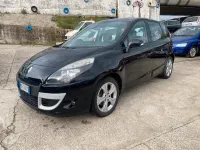 Usata Renault Scénic Luxe 110 CV (80 kW) 2011 Nero Monovolume