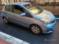 Usata Toyota Yaris 2011 Grigio Berlina
