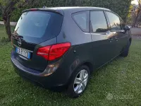 Usata Opel Meriva 120 CV (88 kW) 2014 Grigio Monovolume