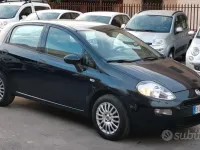 Usata Fiat Punto Street 77 CV (56 kW) 2015 Bluazzurro Utilitaria