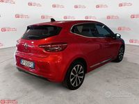 Usata Renault Clio V Techno 100 CV (73 kW) 2023 Rosso Berlina