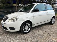 Usata Lancia Ypsilon 75 CV (55 kW) 2011 Bianco Utilitaria