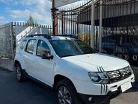 Usata Dacia Duster Lauréate 104 CV (76 kW) 2015 Bianco SUV