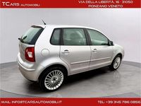 Usata VW Polo 75 CV (55 kW) 2004 Argento Berlina