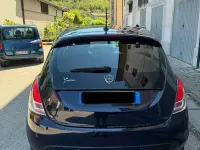 Usata Lancia Ypsilon Gold 69 CV (50 kW) 2018 Bluazzurro Utilitaria