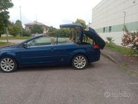 Usata Ford Focus Cabriolet 136 CV (100 kW) 2010 Blu Cabrio