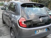 Usado Renault Twingo 90 HP (66 kW) 2019 Cinzento Citadino