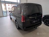 Usata Mercedes V250 Premium 190 CV (139 kW) 2022 Grigio Monovolume