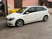Usata Mercedes B180 Premium 109 CV (80 kW) 2012 Bianco Utilitaria