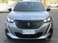 Usata Peugeot 2008 Allure 100 CV (73 kW) 2023 Grigio SUV