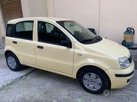 Usata Fiat Panda Active 54 CV (39 kW) 2009 Giallo Utilitaria