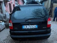 Usata Opel Zafira 101 CV (74 kW) 2004 Nero Monovolume