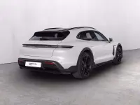 Usata Porsche Taycan Cross Turismo 350 kW (476 CV) 2024 Grigio ghiaccio metallizzato Berlina