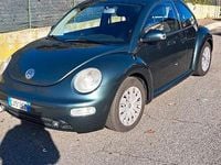 Usata VW Beetle 102 CV (75 kW) 2003 Verde Utilitaria